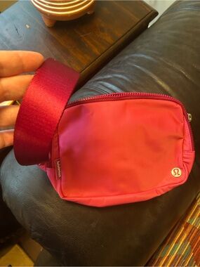lululemon athletica Everywhere Belt Bag
